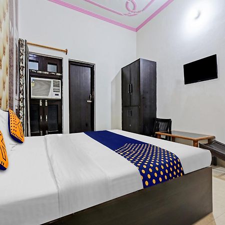 Spot On 81167 Hotel Asdr Rudrapur Экстерьер фото