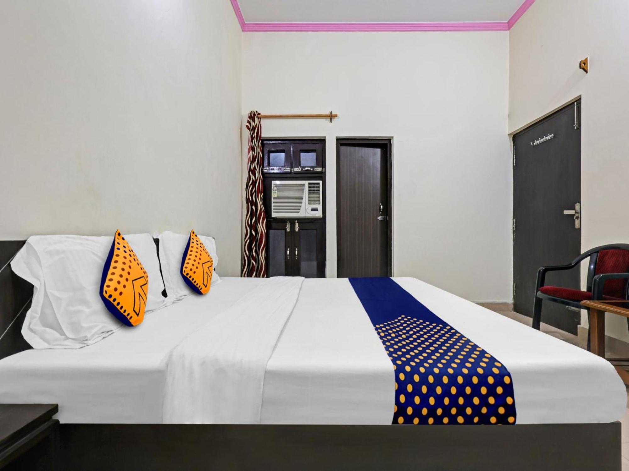 Spot On 81167 Hotel Asdr Rudrapur Экстерьер фото
