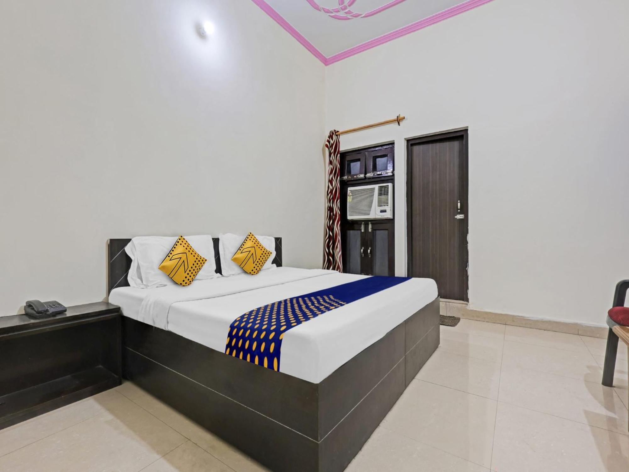 Spot On 81167 Hotel Asdr Rudrapur Экстерьер фото