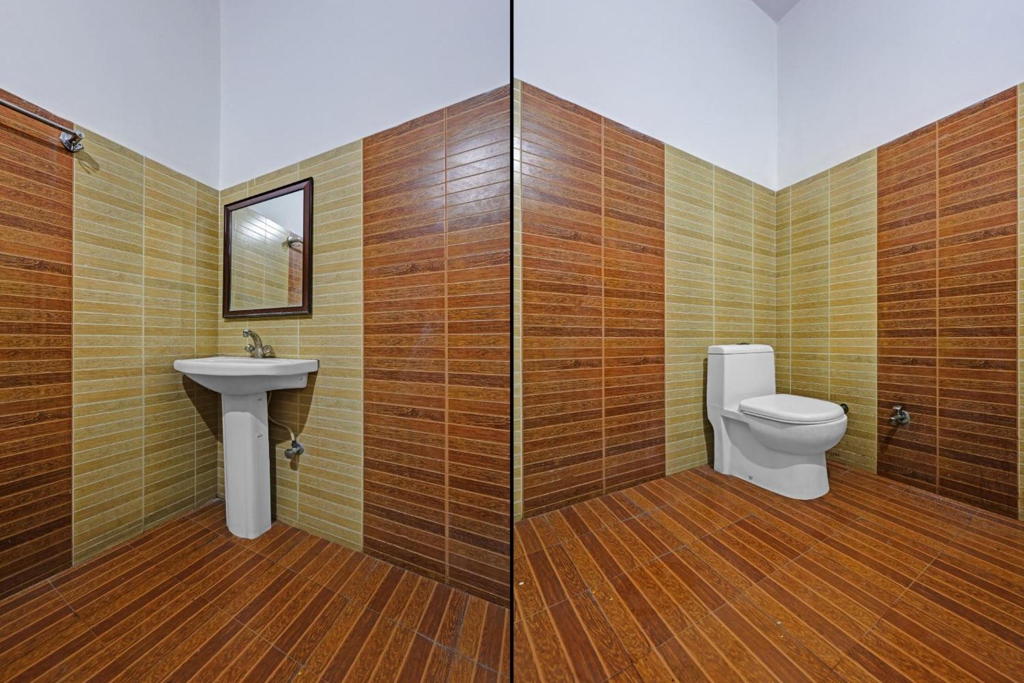 Spot On 81167 Hotel Asdr Rudrapur Экстерьер фото