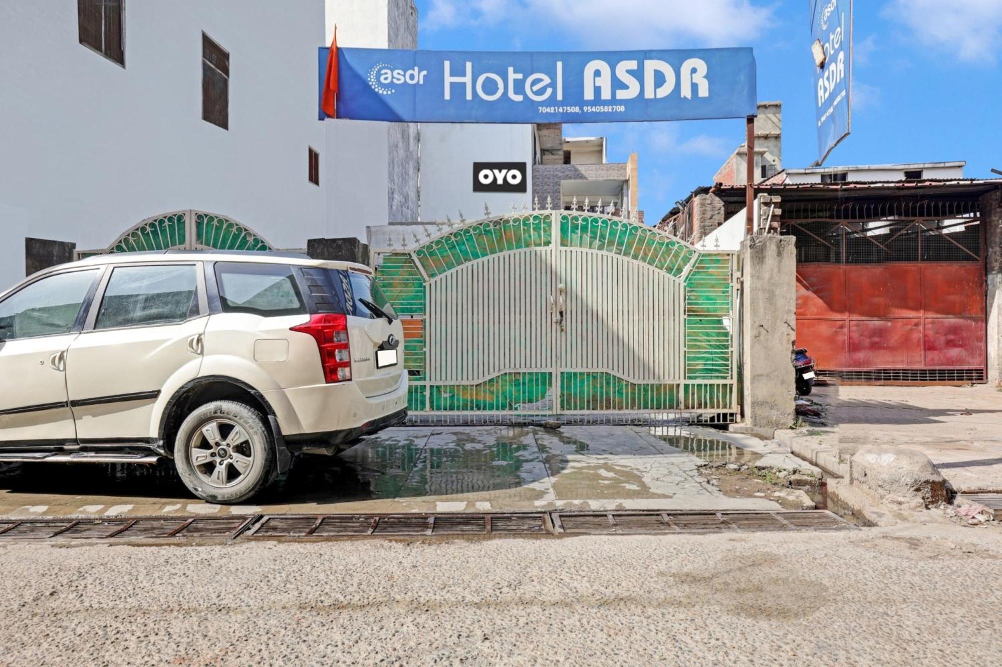 Spot On 81167 Hotel Asdr Rudrapur Экстерьер фото