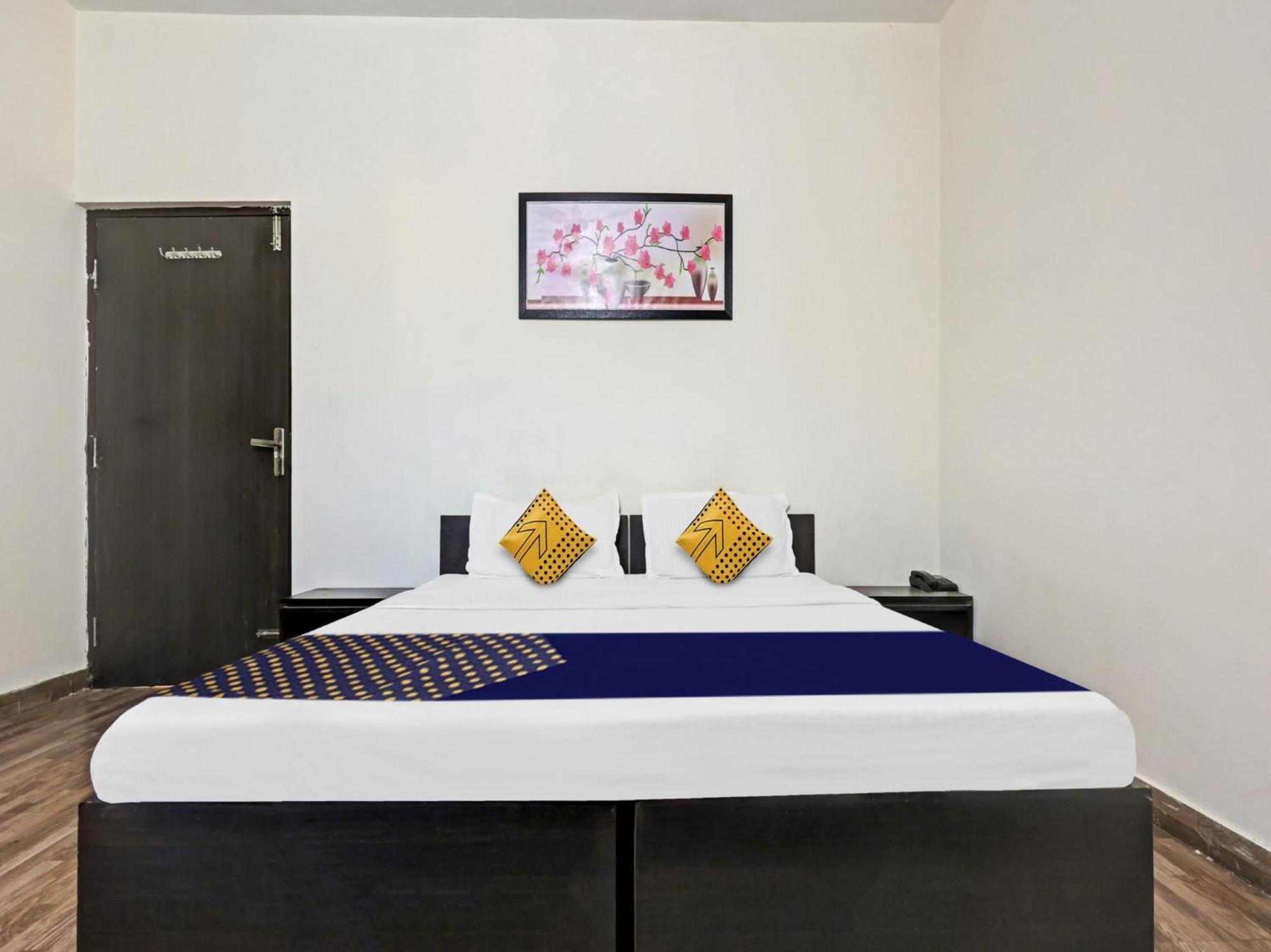 Spot On 81167 Hotel Asdr Rudrapur Экстерьер фото