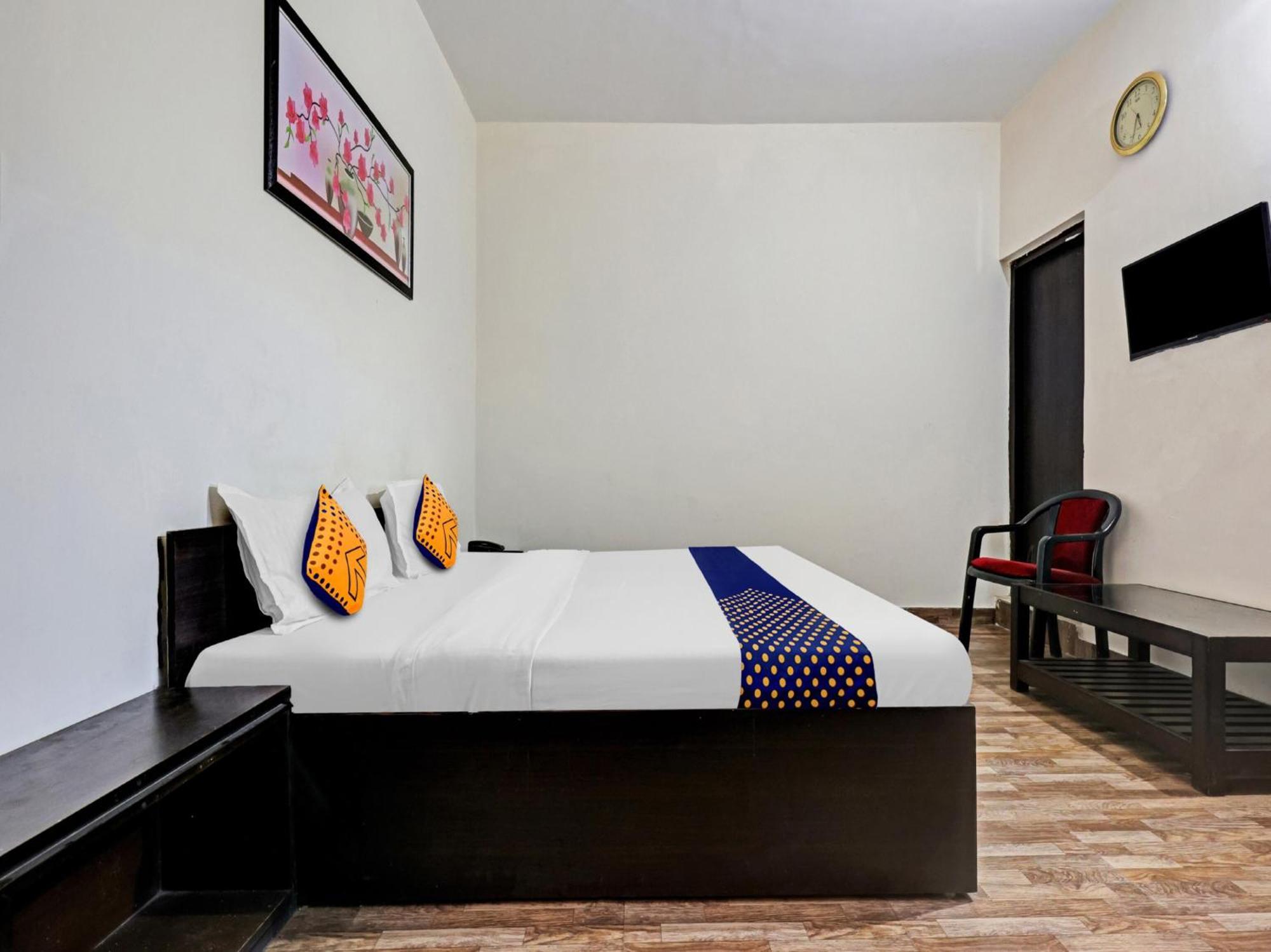 Spot On 81167 Hotel Asdr Rudrapur Экстерьер фото